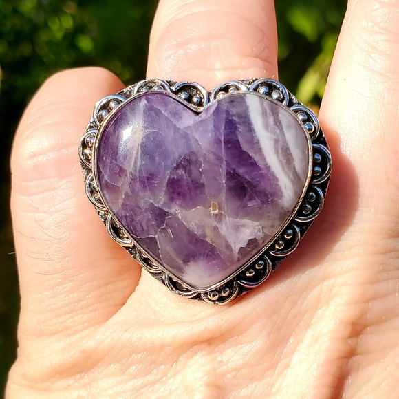 New Unique Heart Shaped Chevron Amethyst 925 Silver Statement Ring. - Picture 10 of 16